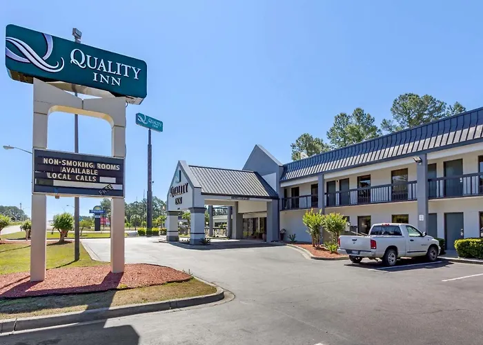 Top Hotels in Walterboro, South Carolina