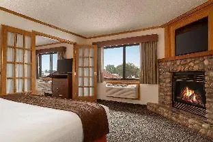 Prime Accommodations in Virginia Beach Town Center