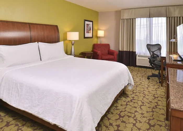 Top Hotels by the Carmel Seafront