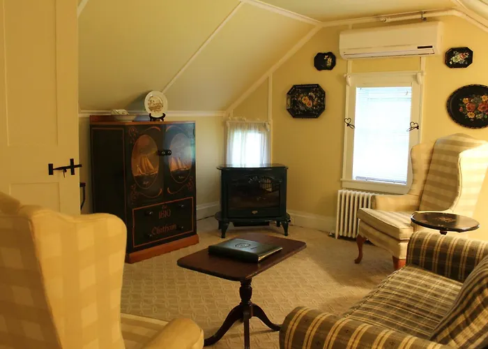 Premier Chatham Cape Cod Hotels