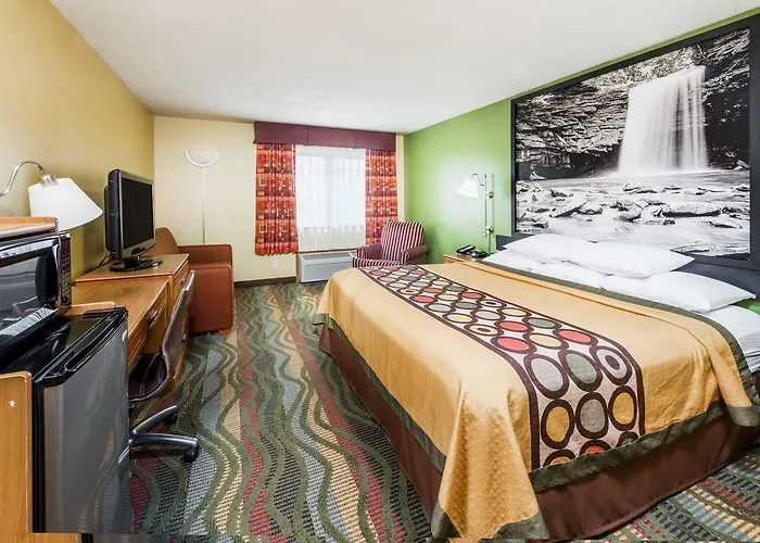 Best Hotels near Jacksonville Equestrian Center